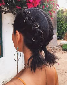 prom hair ideas for short hair, prom hairstyles, hair looks for prom, prom hairstyles down Tie Up Hairstyles, Up Hairstyles For Short Hair, Tied Up Hairstyles, Rave Hair, Short Braids, Hairdos For Short Hair, Peinados Fáciles Para Cabello Corto, Festival Hair, Cute Hairstyles For Short Hair