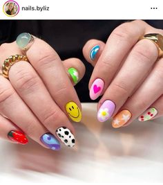 Bow Nail Art, 2024 Images, Summer Gel Nails, Retro Nails, September Nails, Broken Nails, Estilo Hippie, Best Nail Art Designs