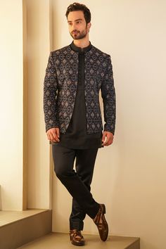 Featuring a midnight blue short jacket in linen silk base with dabka details and jamawar embroidery. It is paired with a matching short kurta and tapered trousers. . #perniaspopupshopmen #whatiworeistrending #ppuslove Short Kurta With Jacket For Men, Jatin Malik, Hero Outfit, Men Dressing, Wedding Kurta For Men, Ethnic Clothes, Midnight Blue Color, Embroidered Hem, Kurta Pyjama