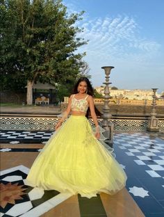 12 Year Girl Dress, Love Feeling Images, Indian Outfits Lehenga, Jannat Zubair, Anushka Sen, Bengali Bride, Lehenga Designs, Fashion Poses