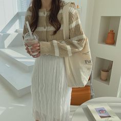 Skirts Style, Office Fits, Chinese Fashion Street, Beige Outfit, Chinese Fashion, Fashion Make Up, Ootd Ideas, Cute Dress