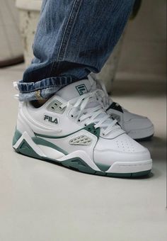 FILA Casim Sporty White Skate Shoes For Streetwear, Retro White Skate Shoes For Streetwear, Fila Sneakers, White Adidas Skate Shoes For Streetwear, Scratch-resistant Sporty Skate Shoes For Streetwear, Fila Shoes, Casual Scratch-resistant Skate Shoes For Streetwear, Fila Tennis, Retro Skater