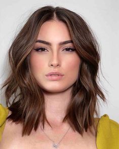 Mid Length Hairstyles Square Face, Hairstyle Square Face Medium, Haircut For Small Square Face, Flattering Hair For Square Face, Medium Length Hair Styles Square Face, Women Haircuts For Oval Face, Fresh Haircuts Women, Hair Color For Square Face Shape, Full Cheeks Haircut