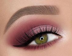 Maquillage Kylie Jenner, Pink Eye Makeup Looks, 50 Makeup, Eyeliner Eyeshadow, Pink Eye Makeup, Makeup Eyeshadow Palette, Nude Eyeshadow, Makeup Eye Looks