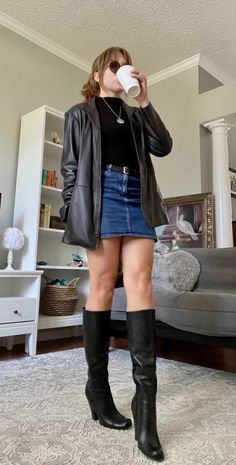 Boots And Denim Outfit, Womens Black Leather Jacket Outfit, Brown Skirt Styling, Brown Boots Black Jeans, Outfit Ideas With Boots And Jeans, Jean Skirt And Boots Outfit, Jean Skirt Leather Jacket Outfit, Outfit With Black Leather Jacket, Belted Leather Jacket Outfit