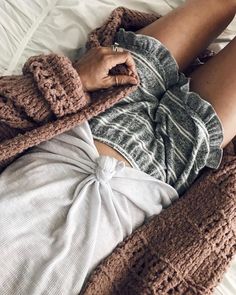 Comfortable knit sweater and tied white tee, with gray striped ruffle hem shorts Psalm 63 3, Clothes Comfy, Ideas For Clothes, Lazy Days, Lazy Day, Comfy Cozy, Look At You, Pajama Shorts, Comfy Outfits