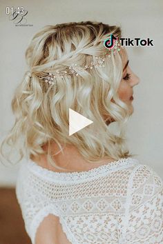 ▷ Luxury Wedding Hair Vine Bridal Hair Vine Crystal Pearl Beads Hair Vine Headpiece Hair Piece Long Hair Vine Tiara Headband Bridal Jewelry - Etsy hoco hair styles up, hoco hair styles black girl, hoco hair styles for short hair updo, hoco hair styles for natural curly hair! Updos Homecoming, Long Hair Vine, Hairstyles Straight Hair, Hair Vine Bridal, Wedding Hair Vine, Hairstyles Straight, Wedding Hair Jewelry, Hair Homecoming