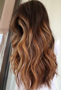 Medium Brown into Caramel Autumn Fall Hair Colors Dark Caramel Hair Color, Caramel Hair Color Ideas, Dark Caramel Hair, Caramel Hair Color, Caramel Brown Hair, Hair Color Caramel, Caramel Hair, Caramel Highlights