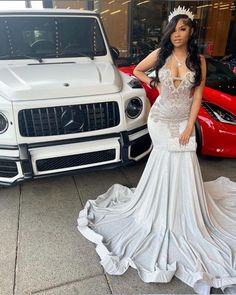 Silver Prom Dress, Prom Dress Inspo, Grey Prom Dress, Prom Inspiration, Dresses Luxury, Slay Queen, Sparkly Prom Dresses, Gorgeous Prom Dresses, Senior Prom Dresses