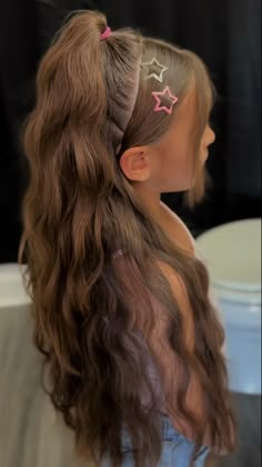 Adult Rubber Band Hairstyles, First Grade Picture Day Hair, Kid Picture Day Hairstyles, Fancy Girl Hairstyles, Half Up Hairstyles For Kids, Girls Birthday Hairstyles, Children’s Hairstyles, School Hair Styles For Kids, Barbie Hairstyles For Kids