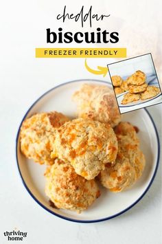 Cheddar Biscuits Easy Cheddar Biscuits, Baked Grilled Cheese, Make Ahead Casseroles, Thriving Home, Cheddar Biscuits, Biscuit Mix, Baked Bread, Mouthwatering Recipes, Recipe Boards