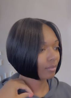 Middle Bob Hairstyles For Black Women, Black Bobs On Black Women, Medium Length Bob With Layers, Natural Bob Cut Black Women, Short Bobs For Black Women, Short Bob Black Women, Very Short Bob Black Women, Bobs On Black Women Real Hair, Fluffy Bob Black Women