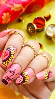 Nail Art Diwali Design, Teej Festival Nails, Durga Puja Nail Art, Diwali Nails Idea, Navratri Nails Idea, Diwali Nails Art, Diwali Nail Art Designs