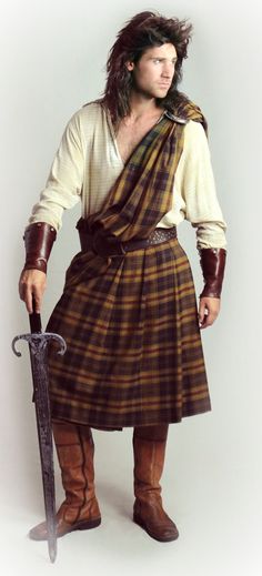 Braveheart costume, The Costume Shop, Melbourne. Braveheart Costume, Scottish Costume, Mom Halloween Costumes, Meme Costume, Mom Costumes, Scottish Dress, Unique Couple Halloween Costumes, Scottish Music, Heart Costume