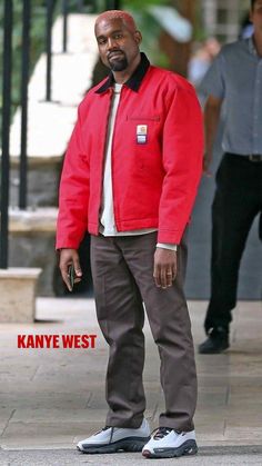 Kanye West Carhartt, Hip Hop Look, Look Hip Hop, Kanye West Outfits, Kanye Fashion, Kanye West Style, Yeezy Fashion, Yeezy Outfit, Best Dressed Man