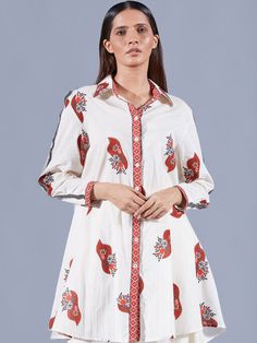 Neoma Curved Hem Shirt TOPS Auruhfy White Printed Blouse With Collar, White Printed Shirt With Spread Collar, White Printed Long Sleeve Shirt, White Cotton Tunic Shirt, White Floral Print Tunic Top, White Printed Tunic Blouse, White Printed Tunic Top, White Printed Long Sleeve Tunic, White Tunic Shirt For Spring