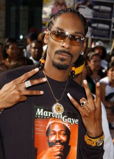 Early 00s Aesthetic, Snoop Dogg 90s, 2000s Rap Aesthetic, Tupac Wallpaper, Looks Hip Hop, Bet Awards, Rap Aesthetic