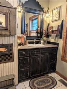 Bathroom Double Vanity, Colonial Bathroom, Primitive Bathroom Decor, Primitive Bathroom, Country Baths, Primative Decor, Primitive Bathrooms, Bath Inspiration, Country Sampler