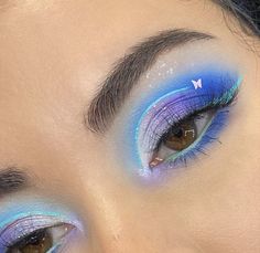 Blue Rave Makeup, Blue Eye Looks, Rave Makeup Looks, Purple And Blue Eyeshadow, Futuristic Makeup, Makeup Ojos, Pride Makeup