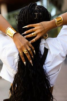 #jewelry #gold #nails Black Women Hair Aesthetic, Gold Accessories Aesthetic, Gold Jewelry Photography, Black Women Jewelry, Demure Outfit, Afro Jewelry, Dope Jewelry Accessories, Jewelry Product Shots, Woman In Gold