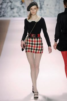 2010 Style Outfit, 2010 Fashion Trends, Eclectic Outfits, 2010 Fashion, 2011 Fashion, Blair Waldorf, 가을 패션, Stage Outfits, Plaid Skirts