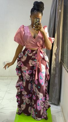 #twopieces #trousers #floral #wraptops Two Piece Outfits Pants, Machine Drawing, Ankara Dress Designs, African Print Tops, Cute Modest Outfits, African Maxi Dresses, Lagos Nigeria, Ankara Dress, Ladies Gown