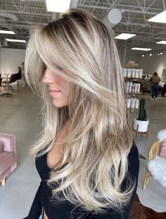 Blond Hair With Shadow Roots And Lowlights, Long Blonde Blowout Hair, Perfect Blonde Hair Highlights, Beige Hair With Highlights, Blonde For Dark Hair, Bright Blonde Balayage On Dark Hair, Blowout Hair Blonde, Blowout Blonde Hair, Blonde Brown Balayage