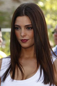 Ashley Greene Hair, Cool Brown Hair, Brown Hair Trends, Stylish Hair Colors, Ashley Green, Brown Hair Shades, Chocolate Brown Hair Color, Balayage Blonde, Caramel Hair