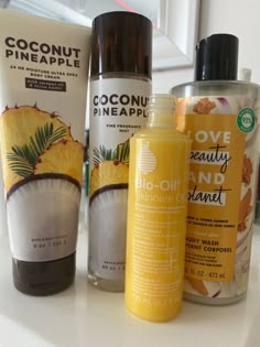 Coconut Body Products, Coconut Products Aesthetic, Coconut Hygiene Products, Coconut Scented Products, Best Body Wash To Smell Good, How To Smell Like Coconut, Pineapple Body Wash, Coconut Body Care, Coconut Skin Care