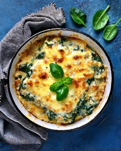 Chicken spinach lasagna | Recipes of Holly Crock Pot Inspired Lasagna Recipes, Chicken Spinach Lasagna, No Boil Lasagna, Lasagna Recipes, Chicken Fresh, Baked Lasagna, Flavorful Dinner, Chicken Spinach, Spinach Lasagna