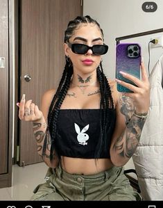 Chola Hairstyle, Easy Bun Hairstyles For Long Hair, Casual Sporty Outfits, Chola Style, Estilo Cholo, Chicana Style, Rave Hair, Goddess Braids Hairstyles, Latina Fashion Outfits