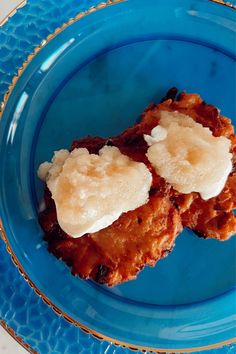 Hanukkah is almost here so wow your guests with this yummy and simple latke recipe! Make these simple latkes using this frozen hash brown hack! Latke Recipe, Potato Latke, Potato Latke Recipe, Potato Sticks, Grated Potato, Hash Brown, It's Coming, Flat Shapes, Cooking Kitchen