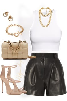 Black Leather Shorts Outfit, Wide Leg Shorts, Stylish Summer Outfits, Effortlessly Chic Outfits, Shorts Outfit, Looks Chic