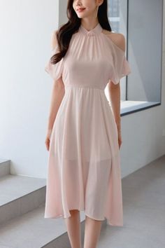 Shop this Light Pink Stand-up Collar Bow Tie Midi Dress from our Midi Dresses collection. Pradize.com | Online Boutique Fashion Store Dress 2022, Bow Tie Collar, Elegant Ladies, Boutique Fashion, Classy Dress, Midi Dresses, Elegant Woman, Fashion Boutique, Dress Collection