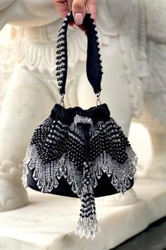 wow!!black colour Potli bag Potli Bag Designs, Embellished Bags Diy, Potlis Bags, Fancy Clutch, Embellished Purses, Beaded Clutch Bag, Potli Bag, Embellished Bags, Potli Bags