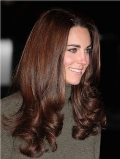 Warm Brown Hair, Chestnut Brown Hair, Kate Middleton Hair, Chestnut Hair Color, Chocolate Hair, Chocolate Brown Hair, Princess Catherine