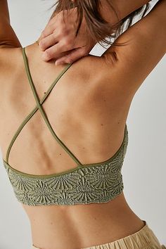 Timelessly textured in a floral jacquard design, this soft and effortless stretch-fit bralette is featured in a ribbed, scoop neck style with a strappy crisscross back. * Pullover style * Longline silhouette * Low back | What's The Scoop Floral Bralette by Intimately at Free People in Green, Size: XS/S Summer Fitted Scoop Neck Bra, Fitted Cropped Bra For Loungewear, Cropped Fitted Bra For Loungewear, Bralettes For Small Chest, Black Bra Top, Summer Bra, Green Bralette, Boho Clothes, Jacquard Design