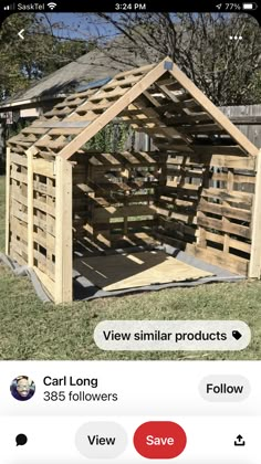 an image of a wooden structure made out of pallets and some sort of wood