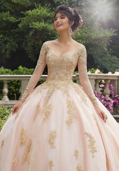 Metallic Lace and Glitter Tulle Quinceañera Dress Morilee Style 89272 Quinceanera Dresses Rose Gold, Rose Gold Quinceanera Dresses, Long Sleeve Quinceanera Dresses, Foral Dress, Charro Quinceanera Dresses, Dressing Table Ideas, Quincenera Dresses, Quinceanera Dresses Gold, Quinceañera Dresses