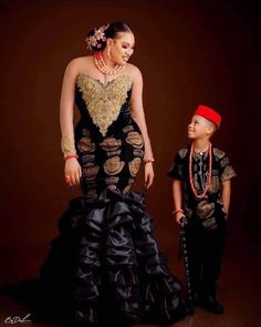 Here's a beautiful traditional Igbo wedding dress adorned with unique appliques to make You stand out. Our black Isi Agu Traditional Outfit is made with love to represent our Igbo African culture It's a traditional outfit you want to wear to that special event. Slaying in this outfit to that event will make you the talk of the event.  You can also rock it to numerous celebrations and traditional gatherings. It's made with love to represent our dear Igbo culture and will make you feel gorgeous, c Festive Wedding Agbada Floor-length, Festive Wedding Floor-length Agbada, Igbo Dresses, Igbo Traditional Attire, Igbo Wedding Dress, Isi Agu, African Fashion Style, Marriage Dresses, Nigerian Wedding Dresses Traditional