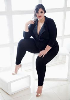 Plus Size Photography, Plus Size Posing, Big Girl Fashion, Foto Poses, Plus Size Beauty, Plus Size Models, Curvy Fashion, Look Fashion