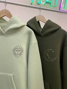 Aesthetic Long Sleeve Cotton Hoodie, Embroidered Aesthetic, Sweat Couple, Matching Hoodies For Couples, Hoodies Aesthetic, Her And Him, Stylish Hoodies, Matching Sweaters