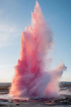 a large pink object in the air with a quote above it that reads cio the s'impara a proprifie spee, non si dimentica