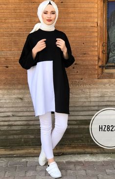 Fashion For Short Girls, White Dress Designs, Street Hijab, Hijab Fashion Summer, Long Shirt Women, Street Hijab Fashion, Muslim Outfits Casual