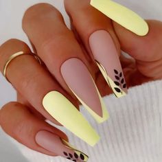 26 Trending Yellow Summer Nails 2024 – Brighten Your Look! - divagaze.com Nails Grey, Yellow Nails Design, Unghie Nail Art, Nails Yellow, Matte Nails Design, Nails Colors, Summer Acrylic Nails, Yellow Nails