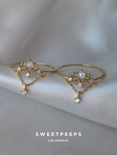 Aristocratic Crown Ring Cute Rings Gold, Rings Minimal, Rings Flower, Best Friend Rings, Friend Rings, Dainty Rings, Cute Engagement Rings, Zierlicher Ring, Jewelry Accessories Ideas