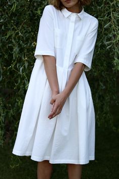 Off-White Cotton Shirt Dress / OFFON CLOTHING White Cotton Shirt, Pleated Skirt Dress, White Cotton Dress, Dress Pleated, Cotton Linen Dresses, Cotton Shirt Dress, White Midi Dress, Solid Dress, Black Midi Dress