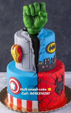 the cake is made to look like it has a hand on top