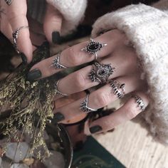 Witch Rings Aesthetic, Witchcore Fashion Casual, Witch Jewelry Aesthetic, Witchy Jewelry Aesthetic, Witchy Rings, Witchy Ring, Gothic Crown, Behind Blue Eyes, Dark Jewelry