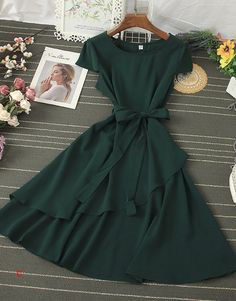 Short Dress For Summer, Aesthetic Formal Dresses Short, Cute Dresses Green, Chiffon Dress Short Casual, Sage Green Dress Casual, Cute Summer Dresses Aesthetic, Cute Dresses Casual Classy, Pretty Casual Dresses, Dresses Trendy Casual